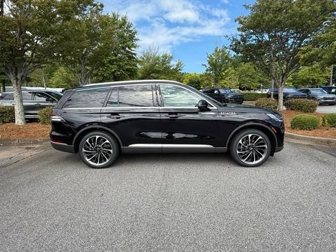 New 2025 Lincoln Aviator Reserve w/ Equipment Group 201A image 16