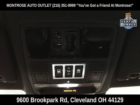 Used 2024 Land Rover Discovery Dynamic SE image 21