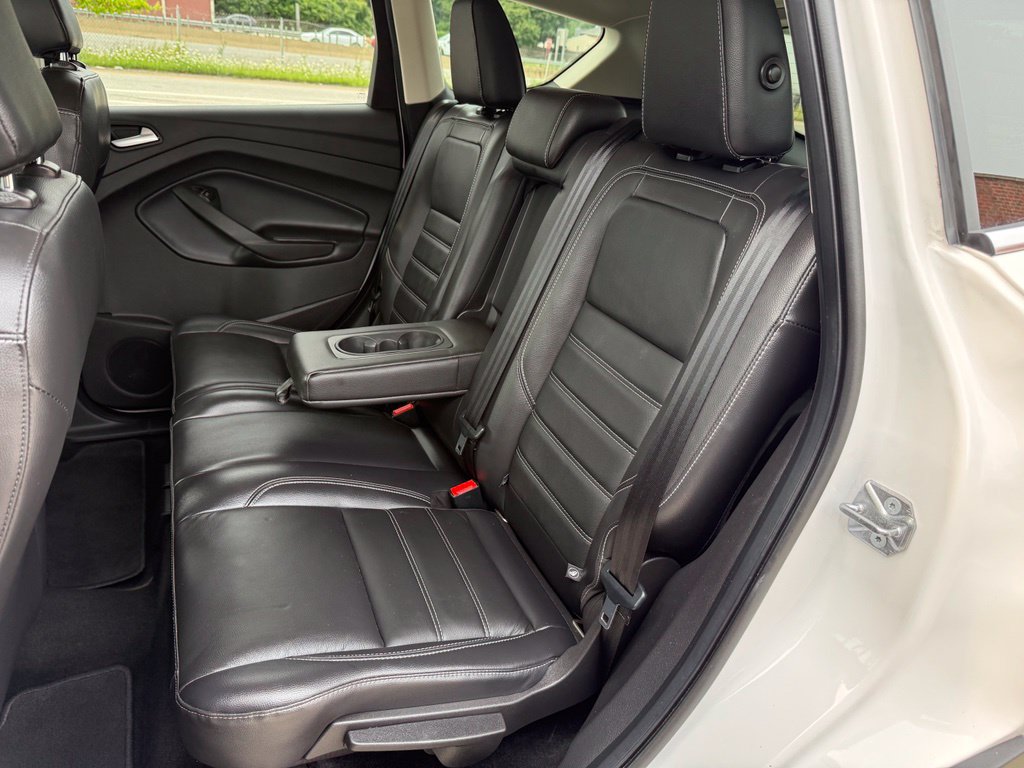 Used 2019 Ford Escape Titanium AWD/4WD image 21