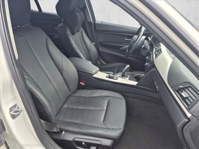 Used 2015 BMW 320i Sedan RWD image 19