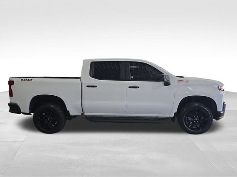 Used 2021 Chevrolet Silverado 1500 LT Trail Boss w/ LPO, Dark Essentials Package AWD/4WD image 6
