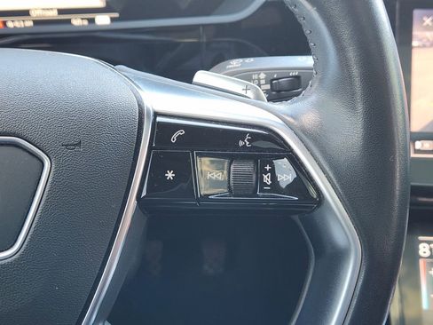 Used 2019 Audi e-tron Prestige image 30