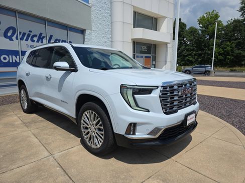 Used 2026 GMC Acadia Denali w/ Super Cruise Package AWD/4WD image 3