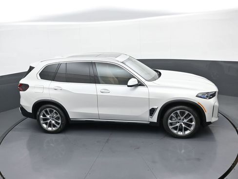 New 2026 BMW X5 xDrive50e AWD/4WD image 30