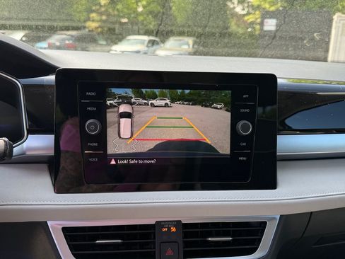 New 2026 Volkswagen Taos SE AWD/4WD image 19