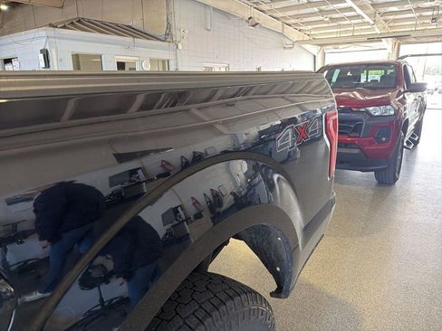 Used 2016 Ford F150 XLT image 11