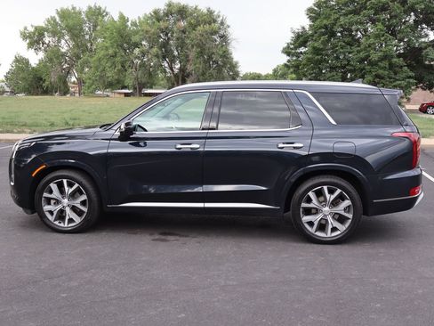 Used 2022 Hyundai Palisade Limited AWD/4WD image 9