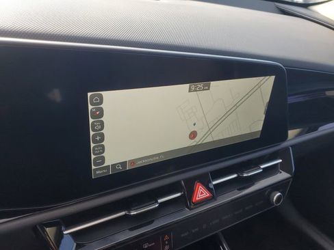 New 2024 Kia Niro Wind w/ Wind Preserve Package image 15