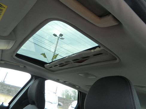 Used 2006 Volvo V50 2.4i FWD image 21