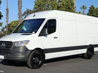 New 2026 Mercedes-Benz Sprinter 2500 video 1