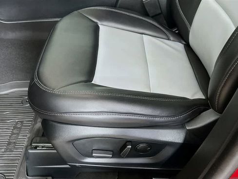 Certified 2023 Ford Explorer XLT w/ Equipment Group 202A image 31