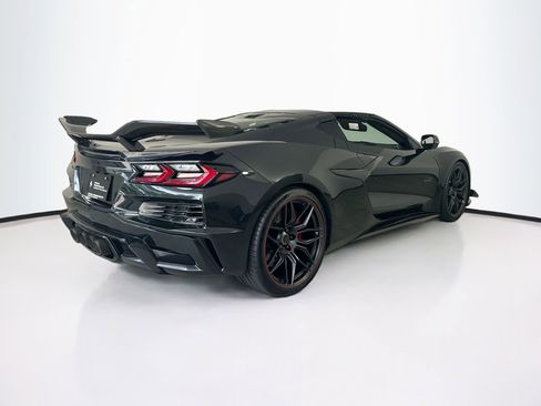 Used 2023 Chevrolet Corvette Z06 w/ Z07 Performance Package RWD image 7