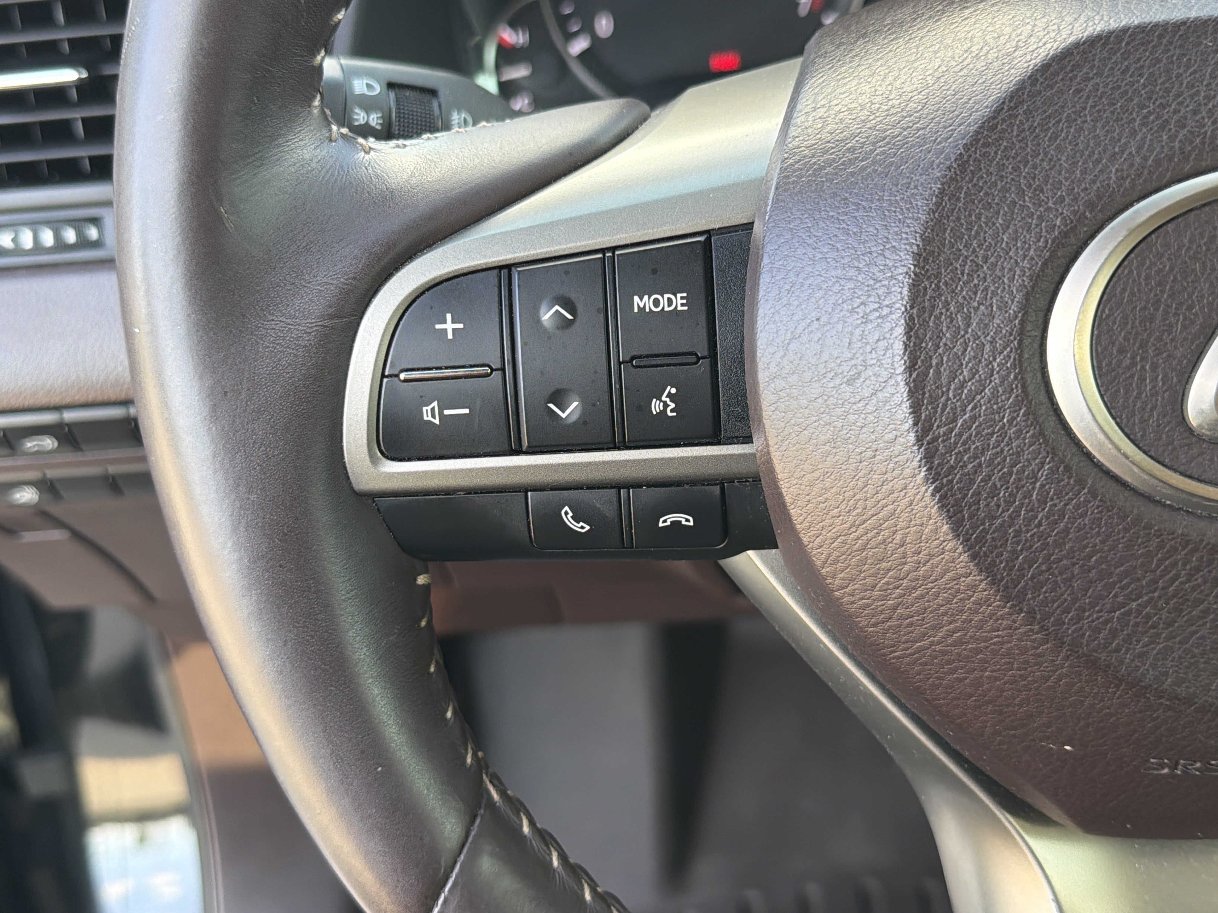 Used 2017 Lexus RX 350 AWD w/ Premium Package image 19