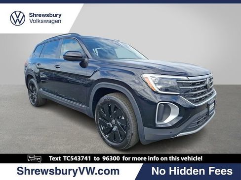 New 2026 Volkswagen Atlas SE image 1