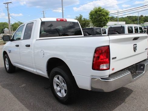 Used 2024 RAM 1500 Classic SLT AWD/4WD image 22