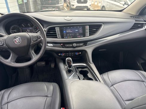 Used 2020 Buick Enclave Essence w/ Sport Touring Edition FWD image 15