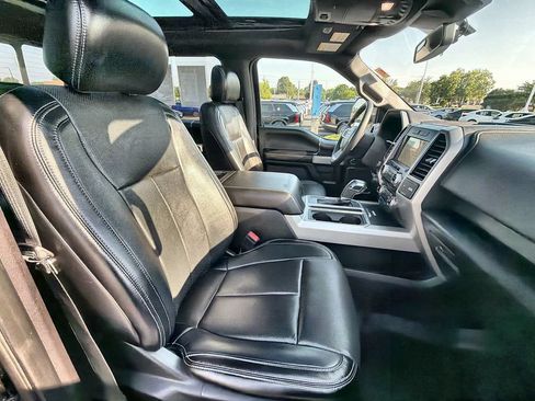 Used 2018 Ford F150 Lariat w/ Equipment Group 502A Luxury AWD/4WD image 23