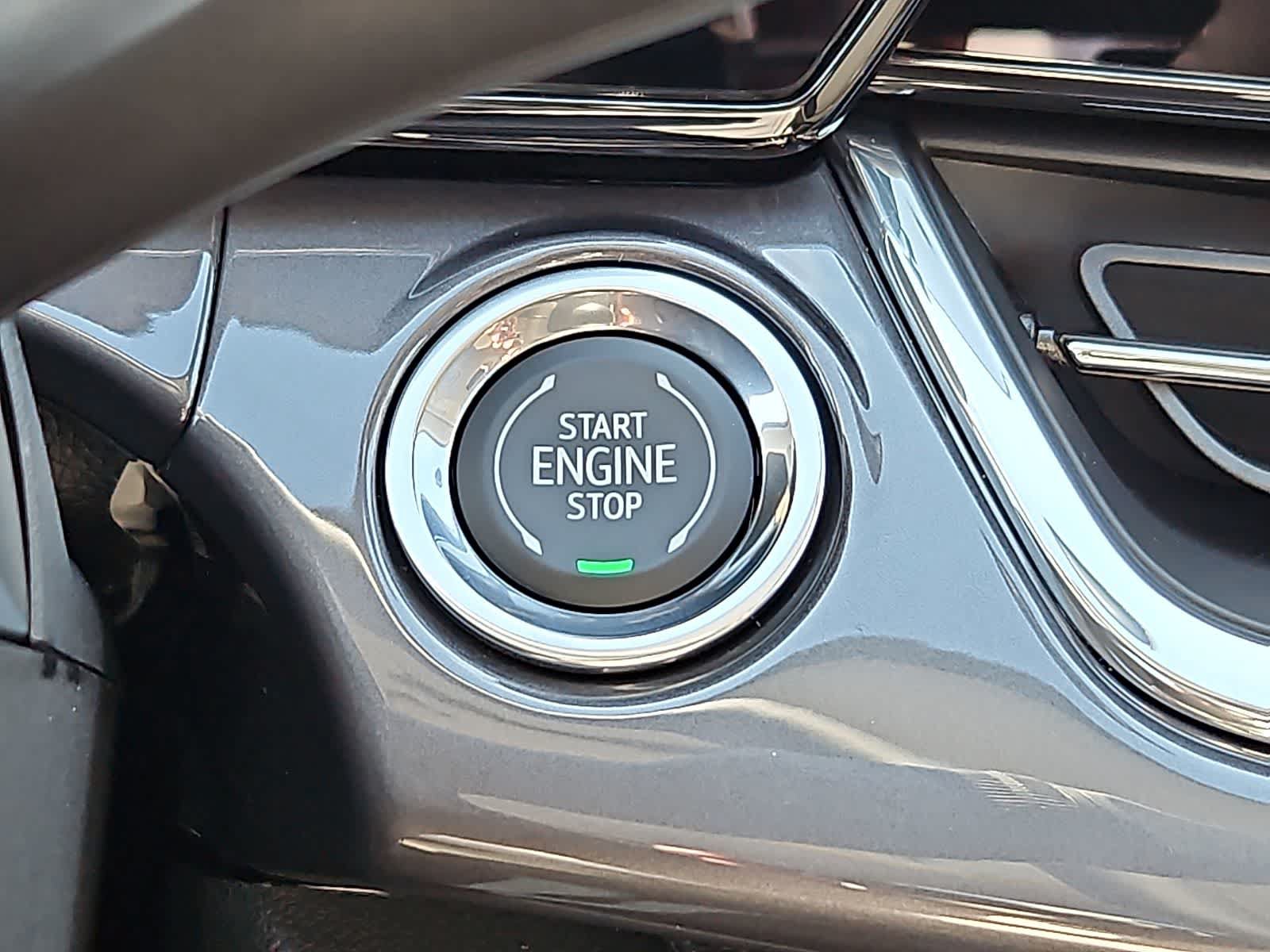 New 2026 Chevrolet Trax ACTIV w/ Sunroof Package FWD image 18