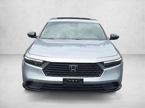 Used 2023 Honda Accord Sport image 2