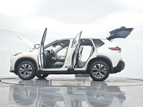 Used 2023 Nissan Rogue SV AWD/4WD image 39