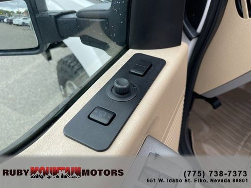 Used 2016 Ford F250 Lariat w/ Lariat Interior Package AWD/4WD image 12