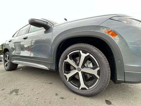 New 2026 Volkswagen Tiguan SE image 10