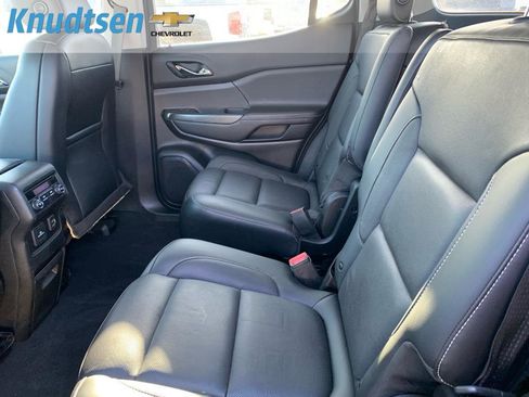 Used 2019 GMC Acadia SLT image 12