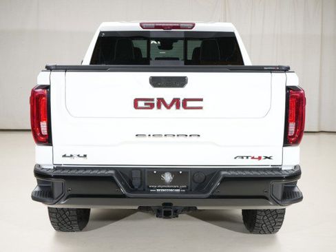 Used 2024 GMC Sierra 1500 AT4X image 24