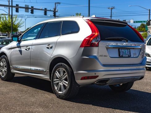 Used 2017 Volvo XC60 T5 Inscription AWD/4WD image 9