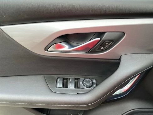 Used 2019 Chevrolet Blazer LT FWD image 20