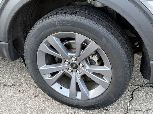 Certified 2023 Ford Explorer XLT w/ Equipment Group 202A image 5