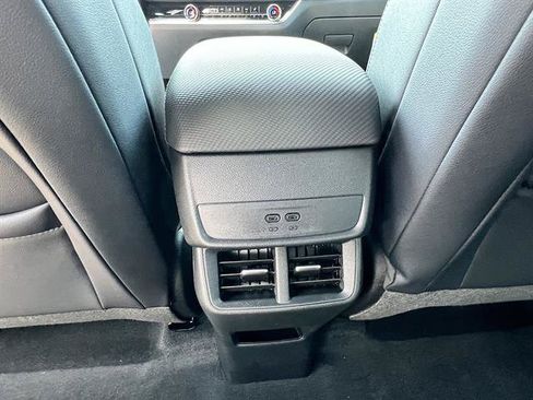 New 2027 Chevrolet Equinox LT w/ Convenience Package II AWD/4WD image 18