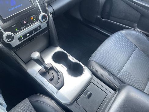 Used 2012 Toyota Camry SE FWD image 20