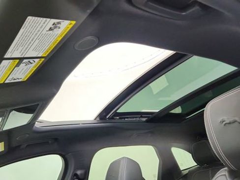 Used 2025 Jaguar F-PACE R-Dynamic S image 55