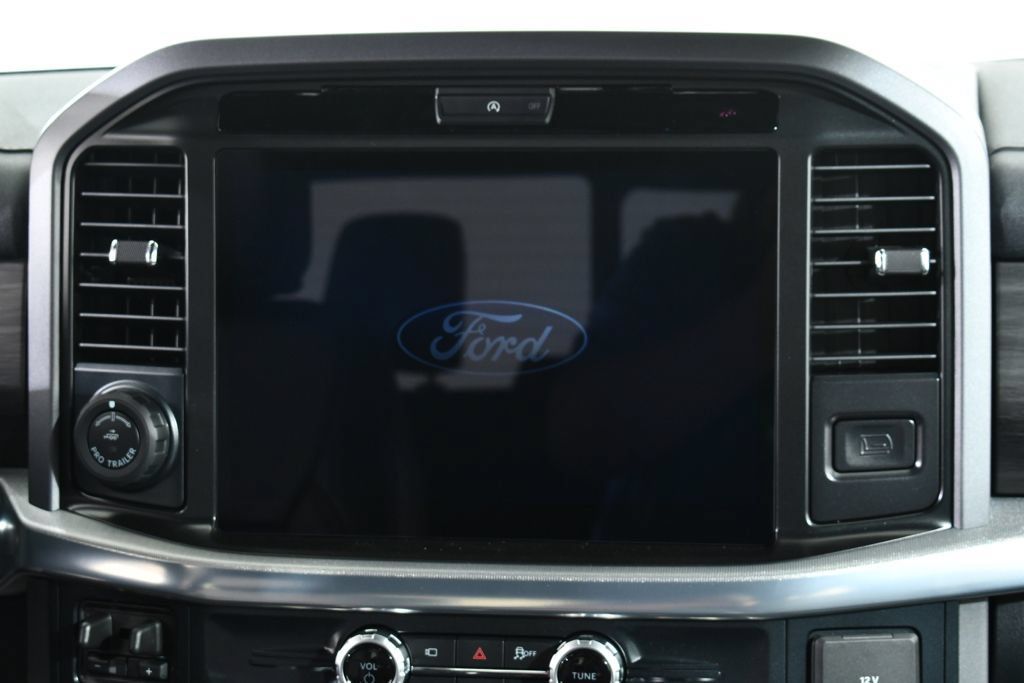 New 2026 Ford F150 Lariat w/ Equipment Group 501A Mid AWD/4WD image 9