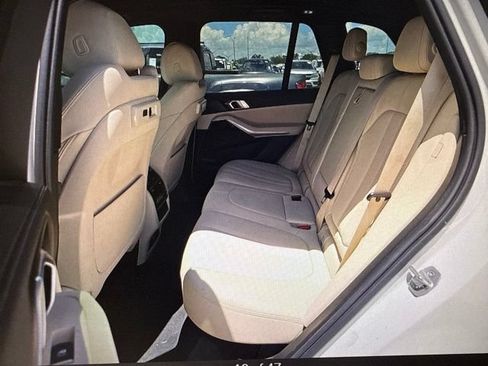 Used 2019 BMW X5 xDrive40i w/ Convenience Package AWD/4WD image 12