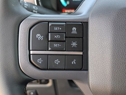 Used 2025 Ford F150 Lariat w/ Equipment Group 501A Mid image 23