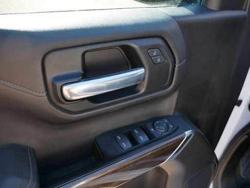 Used 2019 Chevrolet Silverado 1500 LT image 7