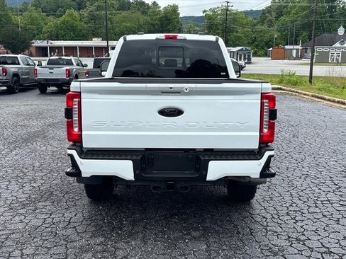 Used 2025 Ford F250 Lariat w/ Black Appearance Package AWD/4WD image 6