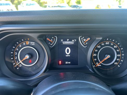 New 2025 Jeep Gladiator Sport image 19