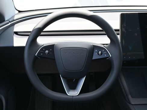Used 2025 Tesla Model 3 Long Range RWD image 10