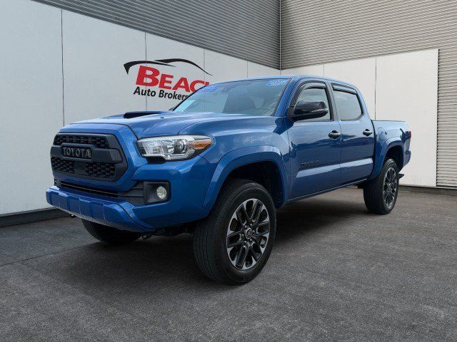 Used 2018 Toyota Tacoma TRD Sport AWD/4WD image 1