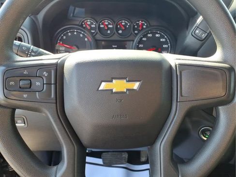 Used 2022 Chevrolet Silverado 1500 Custom image 14