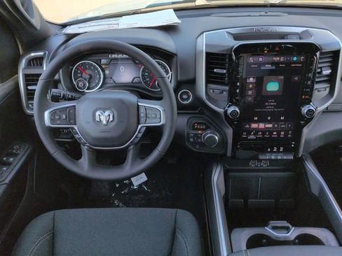 New 2026 RAM 1500 4x4 Crew Cab image 15