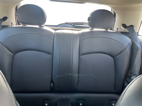 Used 2018 MINI Cooper S image 15