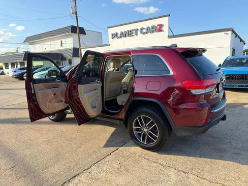 Used 2018 Jeep Grand Cherokee Limited w/ Trailer Tow Group IV RWD image 36