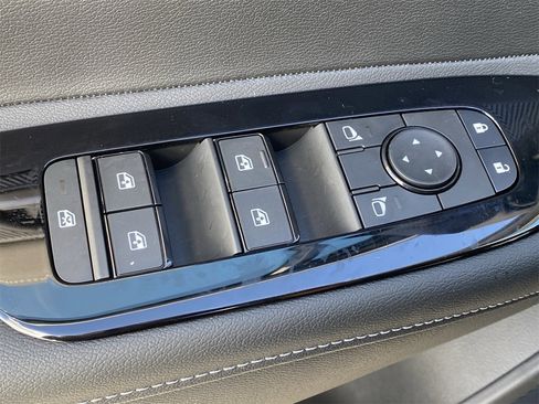 New 2026 Nissan Murano SV image 23