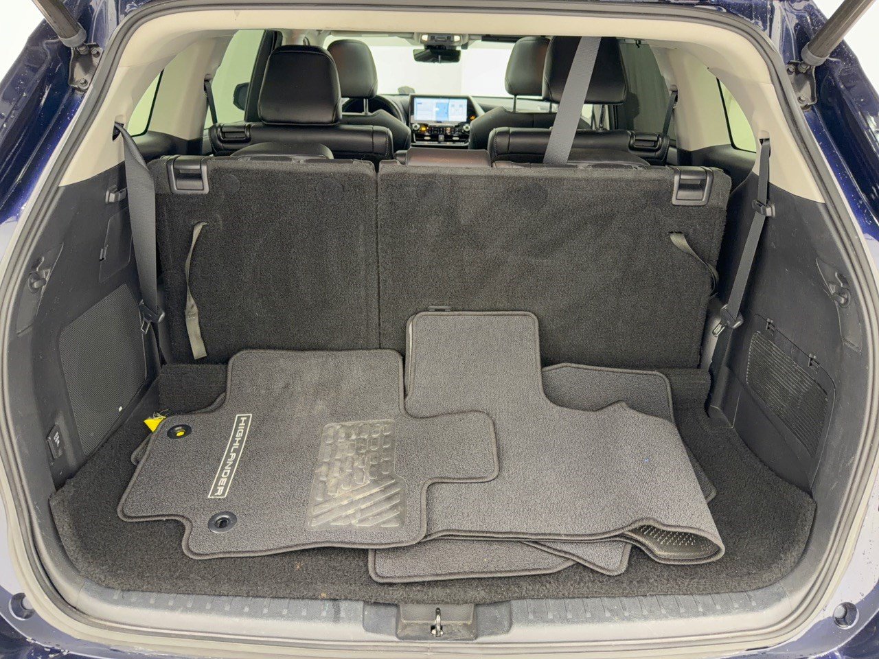 Used 2022 Toyota Highlander Platinum AWD/4WD image 28