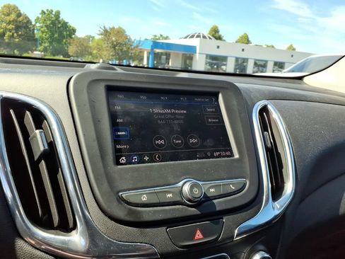 Used 2020 Chevrolet Equinox LT w/ Driver Convenience Package AWD/4WD image 17