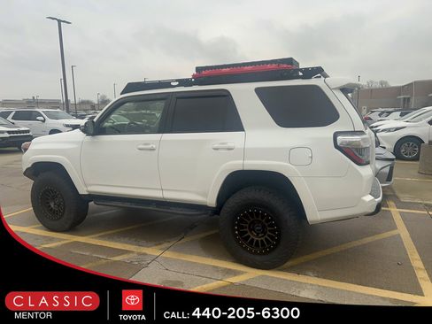 Used 2022 Toyota 4Runner TRD Off-Road Premium w/ Moonroof Package image 2
